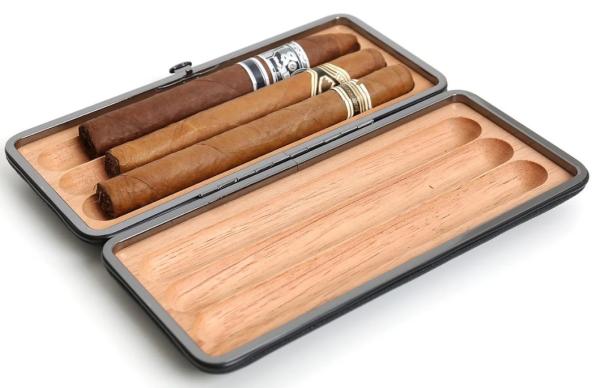 Zigarrenetui Savinelli "3er Robusto"